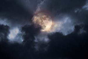 満月にやってはいけないことは？満月に夜にするといいことや過ごし方も解説！ 