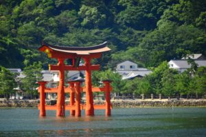 神社の夢は呼ばれてるサイン？知らない神社に行く夢のスピリチュアルな意味を解説 