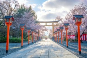 神社の夢は呼ばれてるサイン？知らない神社に行く夢のスピリチュアルな意味を解説 