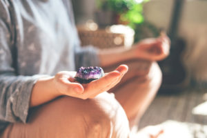ルチルクォーツは効果が出すぎる？相性の悪い石は？ブレスレットを身につけた効果は？ 