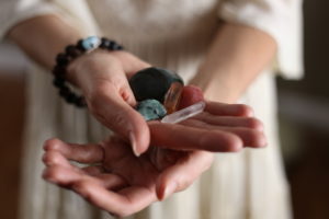 ルチルクォーツは効果が出すぎる？相性の悪い石は？ブレスレットを身につけた効果は？ 