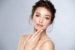 銀の鳳凰座は美人でモテる？女性の性格は悪い？恋愛傾向や結婚について解説！ 