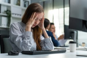 現在の人間関係や周囲の環境が良くない