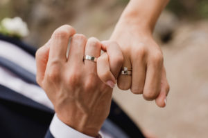 相手に婚約者がいる・すでに結婚している