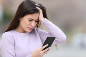 連絡こないならもういいや！好きな人から連絡が来ない時は諦めた方がいい？
