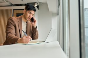 彼が連絡を忘れてしまっている可能性はない？