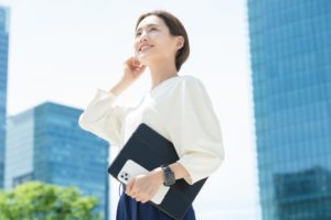 虫が出る夢の意味⑩：虫を追い払う