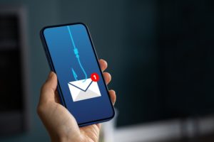 宝くじの口座登録が危険だと言われてしまうのはなぜ？