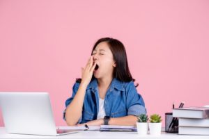 季節の変わり目に眠い時のスピリチュアルな意味は？吉兆？凶兆？