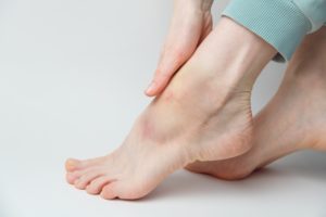 左足の怪我は守護霊からのお告げ？怪我を通してお告げがある理由は？