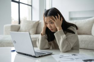 左ふくらはぎに不調がある場合のスピリチュアルな意味