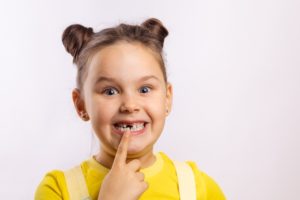 「歯がジャリジャリと砕ける夢」は体調不良や不安を暗示する